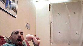 melvin c gay y co�o juguet�n!