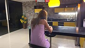 Young Girl Fucks Pizza Delivery Guy In Towel