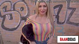 Puta Española Pierde La Cita Con Su Marido Para Ayudarme Con Mi Polla Terminamos Follando