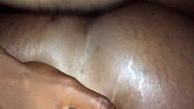 黑人老婆首次业余拍片超紧张