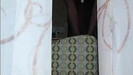 Naejae Onyxx Giantess Peeks Through My Window