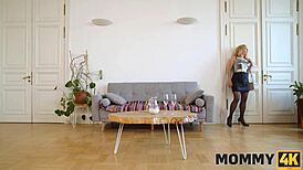 岳母美洲狮诱惑丝袜金发成熟性爱