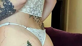 i'm a redhead playin with my asshole usin toys