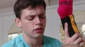 Watch this teen stretching her stepmom in the bathtub