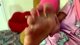 Classmates lick tits and spit passionately in amateur session