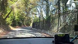 寡妇诱三男鬼屋狂干群P