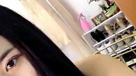 Hot Girl Stuns in Live Stream Cock Show