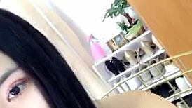 Hot Girl Stuns in Live Stream Cock Show