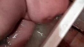 个人错误天哪，浴缸自慰让我和男友一起高潮