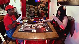 Jane plays magic 7 in lord of the rings cosplay