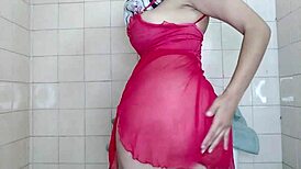 Muslim Arab stepmom with big tits squirts on webcam. She shows off in niqab and hijab!