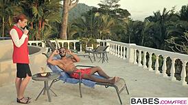 Stallion Fucks Bianca Resa In The Sun