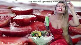 Food porn in financial domination style