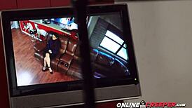 网上偷窥者抓新受害者捆绑口交😈