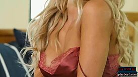 gorgeous blonde milf jillisa lynn teases with her stunning figure