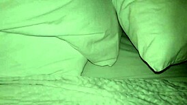 操两个脏婊子在狂野三人行大鸡巴