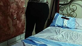 Una madura obesa quiere follarse a un universitario podr�a ser tu m with oral and big ass