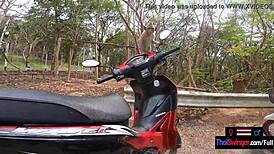 业余亚洲18岁女友外出后猛干巨屌男友