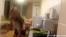 宝贝我又煮俄罗斯罗宋汤来陪吃晚饭