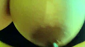 难以置信！马来西亚业余女孩吸舔操大鸡巴！