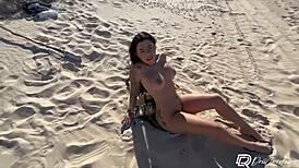 Gostosa Safada Meets Guy on Beach for Bareback Outdoor Sex Amateur Video