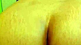 难以置信！马来西亚业余女孩吸舔操大鸡巴！