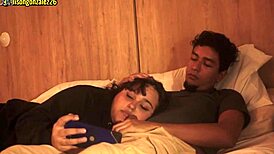 hermanastro, déjame dormir en tus piernas, pero no metas tu pene, ok?