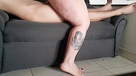 偷拍继母熟女狂野内射性交！