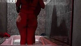 eating pussy in jacuzzi at hotel