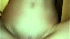 Tinder约炮妹猛骑大屌浪叫潮吹爆