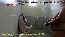 Juicy bhabi bathing, feeling so aroused and sexy