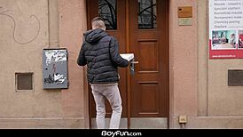 pizza delivery turns into raw bareback action with muscular boy