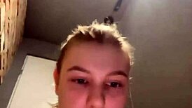 户外公马自慰狂！18岁辣妹骑假屌肛门刺激