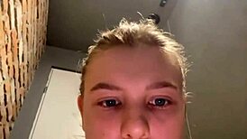 户外公马自慰狂！18岁辣妹骑假屌肛门刺激