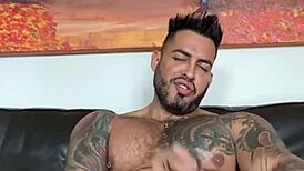 Muscular hunk Viktor Rom in steamy Maledom action