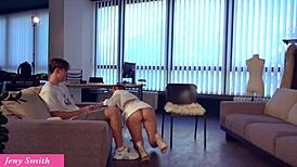 Guy Shocked to Handcuff His Therapist in Bold Move