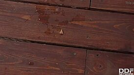 Hey, delivery girl here craving cum as pizza topping!