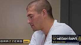 真人妻莫妮克·亚历山大人妻出轨赞德·科沃斯