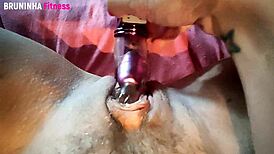 ATHLETIC GIRL MASTURBATES ALONE AT HOME UNTIL ORGASM