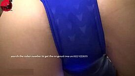 免费版 - 制服动漫女孩在狂野日本场景中猛干，终极刺激