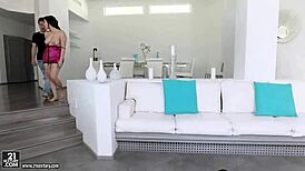 Valentina nappi's big ass bounces