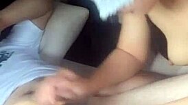 I'm overwhelmed by desire for my Chinese stepsister in the car battle