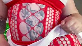 Fingering curvy hairy pussy to orgasm