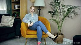 hey, it's time to own those gay desires with a hot french dominatrice! 😈