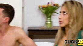 Cuck4k cuts off sex, but I’m still watching! 😡