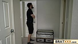 i fucked a crazy little 18+ anime cosplayer with muff diving and blowjob to get her a ride to comic-con