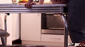 Quick Amateur Fuck Before Dinner in Homemade Clip