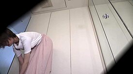 迷上无毛亚洲美女穿骚泳装Vol3-芳野真衣