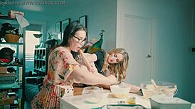 uhh, charlie forde totally uses chasey in kitchen full vid xred!