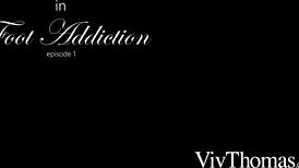 Cute Brunette Latina Sucks Clits and Toes Intensely